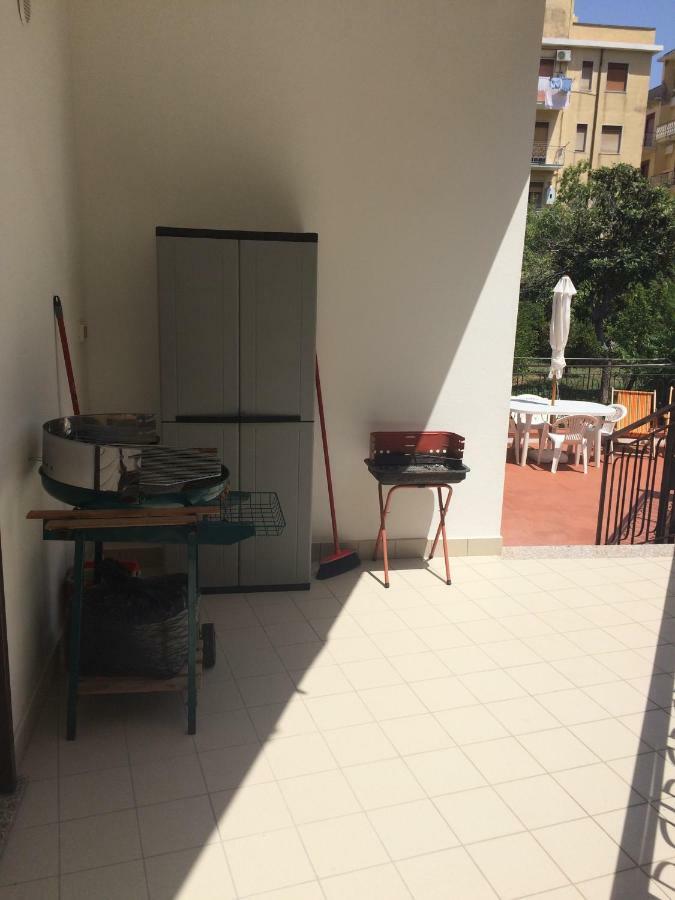 Casa Vacanze Il Gelsomino Пати Екстериор снимка