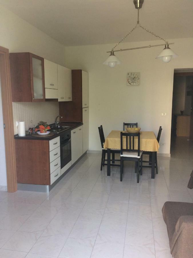Casa Vacanze Il Gelsomino Пати Екстериор снимка