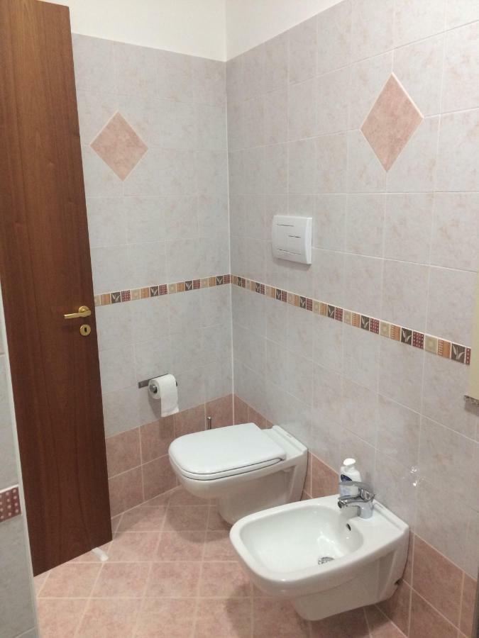 Casa Vacanze Il Gelsomino Пати Екстериор снимка